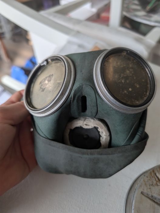 WW2 German Volksgasmaske VM40 – Mască de gaze germană 1940 (Marcat WaA + Manual)