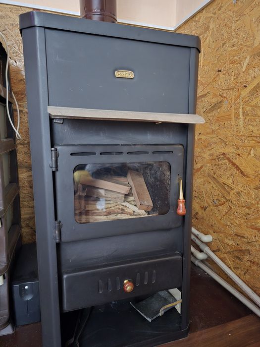 Камина на дърва PRITY