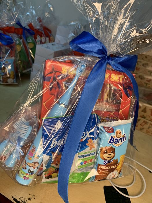 Новогодние подарки от 1200