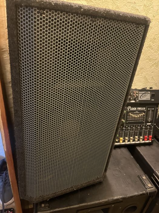 Продам музыкальную аппаратуру