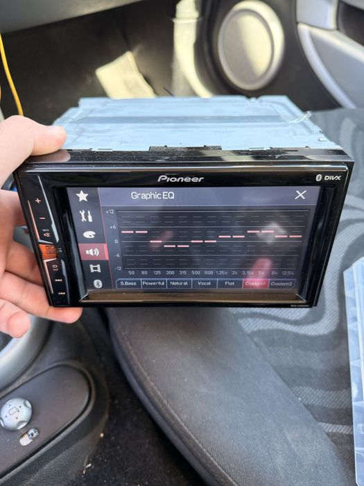 Navigatie pioneer mvh-a200vbt