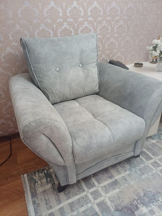 Продам диван и 2 кресло