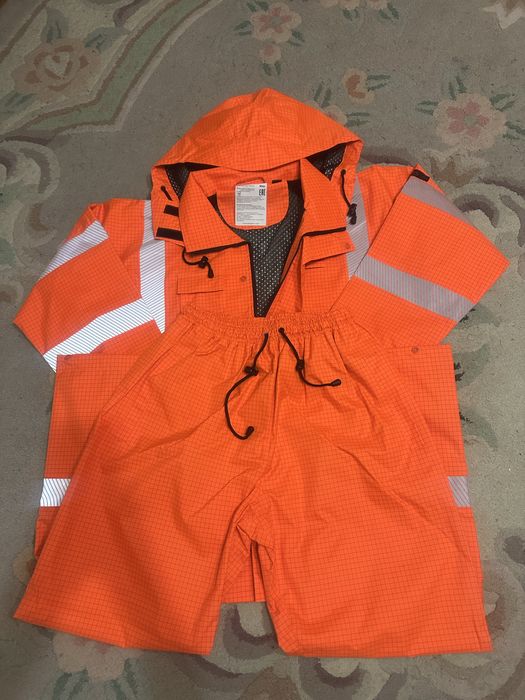 продам куртку и штаны дождевик