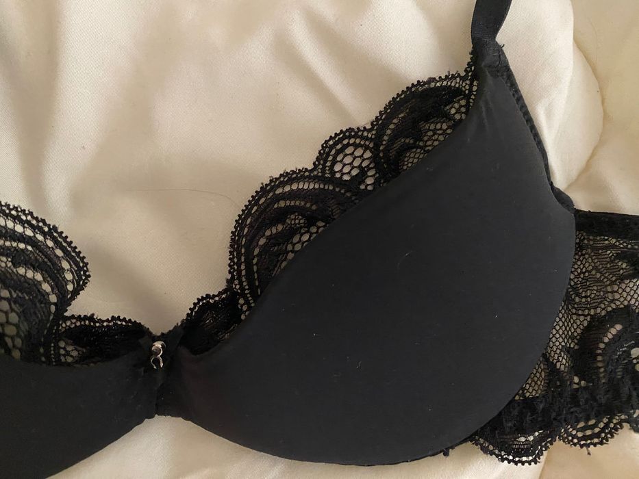 Черен сутиен с дантела
