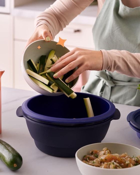 Vas Microurban ptr.gatit la Abur Tupperware