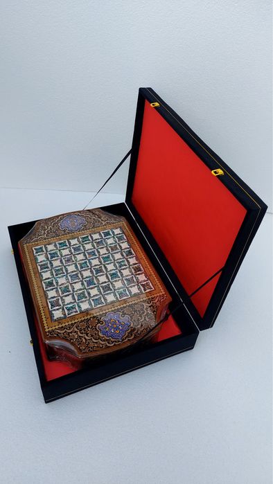 Qol mehnati orqali yasalgan shahmatlar