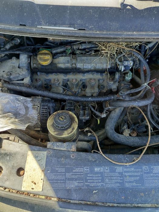 Рено Еспейс 2.0 бензин