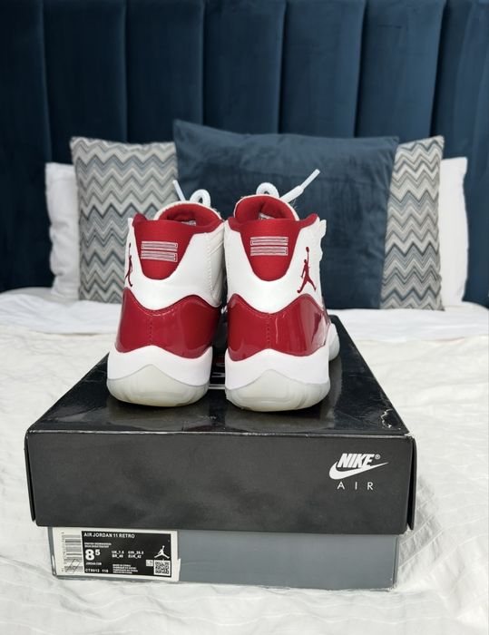Jordan 11 Cherry