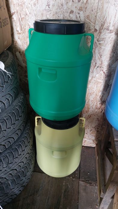 Фляга бу пластмассовая 50л