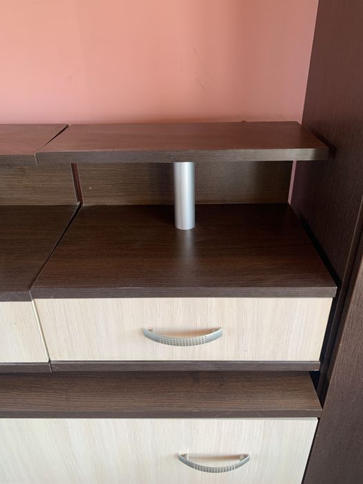 портманто ,скрин и две шкафчета с огледало