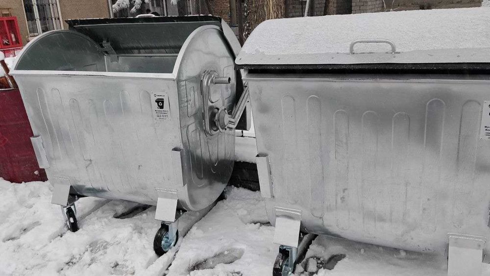 Металичиский оцинкованный мусор бак 1100л