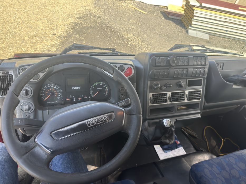 Iveco eurocago 75/18 cu lift recent adus italia