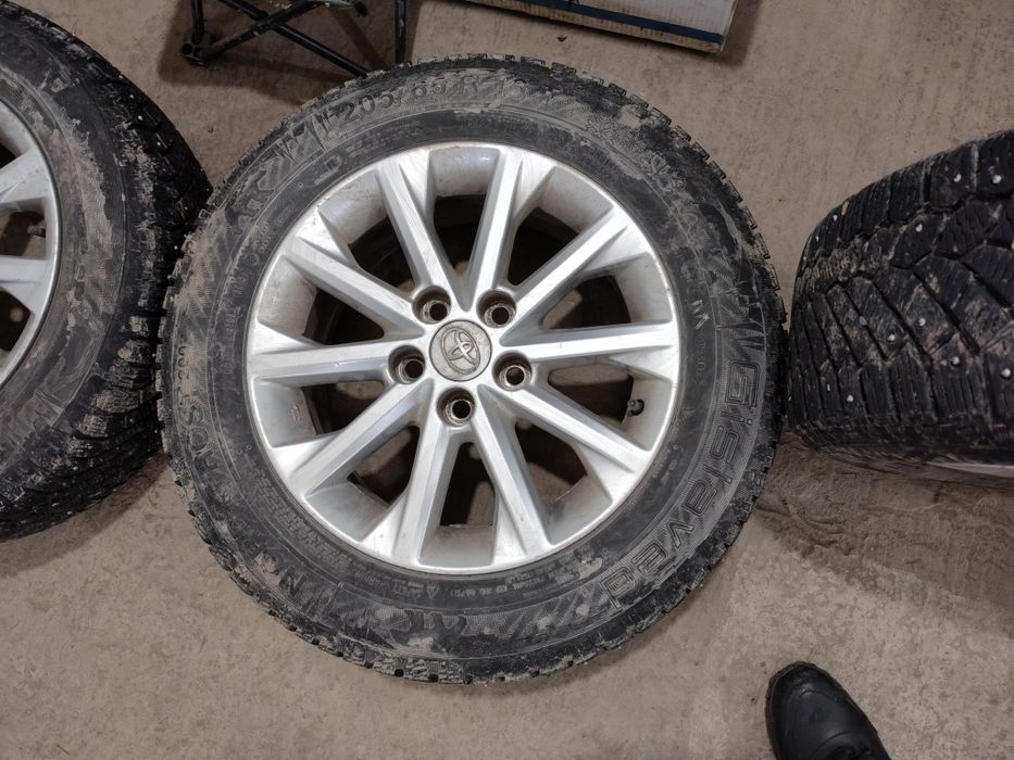Продам шины зимние