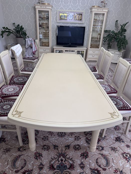 Продам стол гостевой