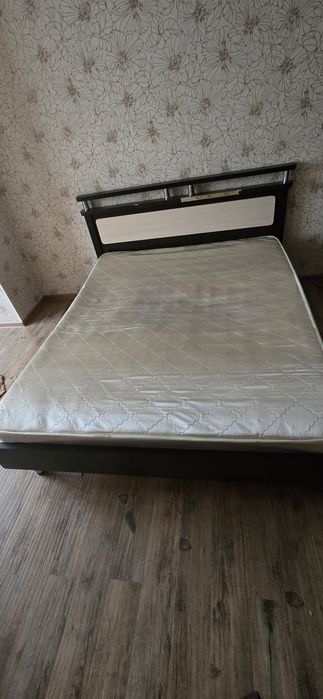 Кровать двухспальная