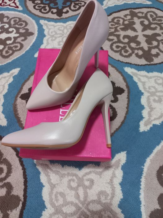 Новый туфли сатылады,