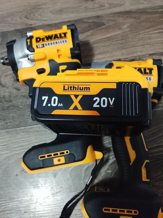 Baterie de 7 ah  pentru unelte dewalt