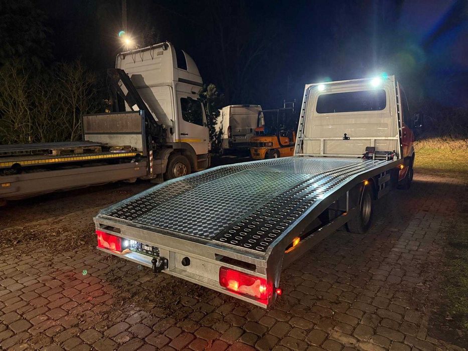 Vand Mercedes Sprinter 516 CDI EURO 6 cu platforma noua