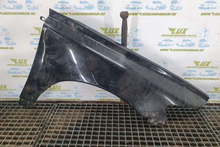 Aripa dreapta fata Volvo V50 1  [din 2003 pana  2011] seria