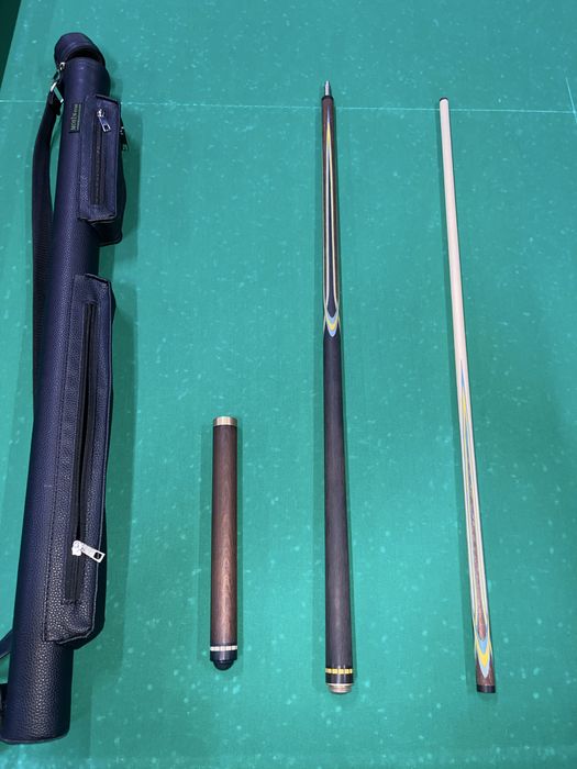 Бильярдный кий  мастера А. Вараксина….