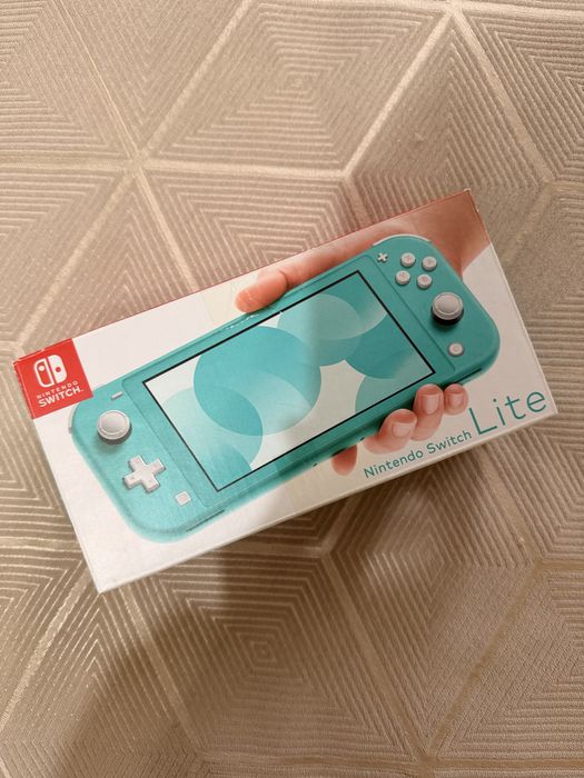 Продаю nintendo lite