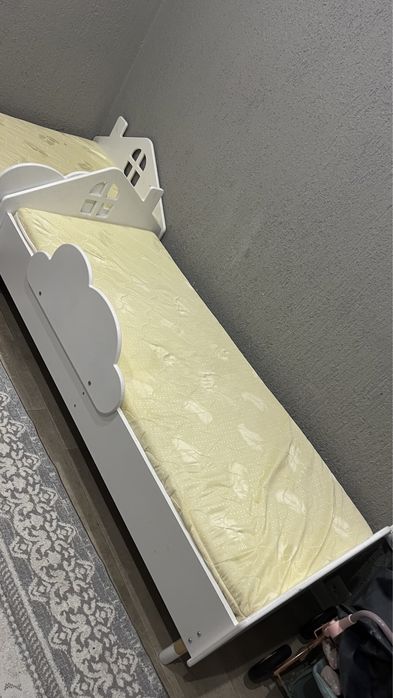Продам кроватку 1