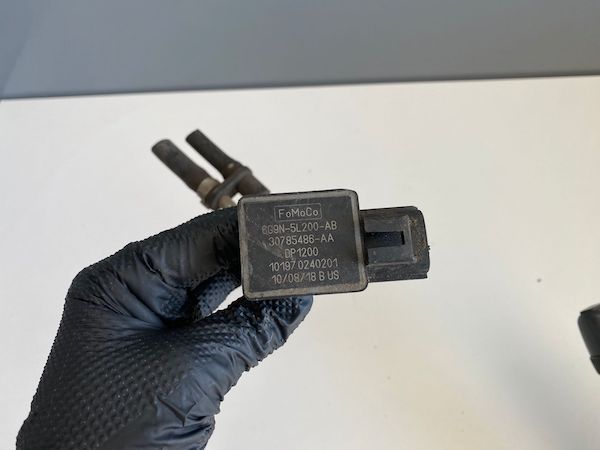 Senzor presiune diferential VOLVO V60 S60 XC60 30785486 6G9N-5L200-AB