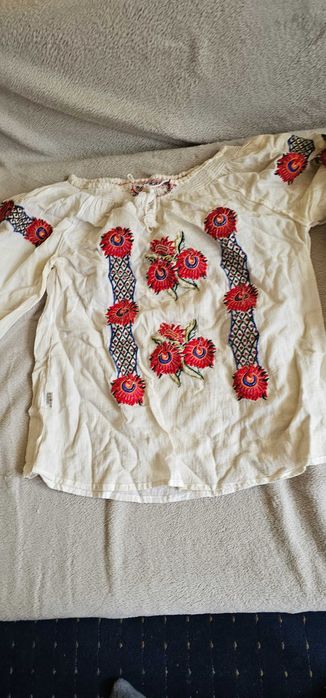 bluza ie cu maneca lunga