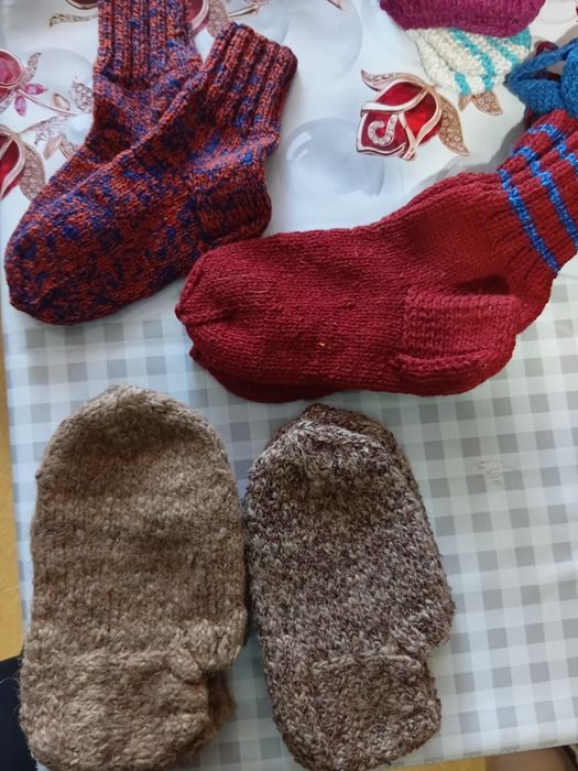 Шапочка,  носки, варежки, следки