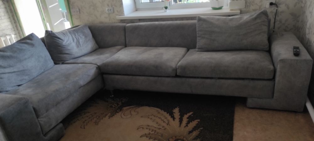 Угловой диван 2м*3м