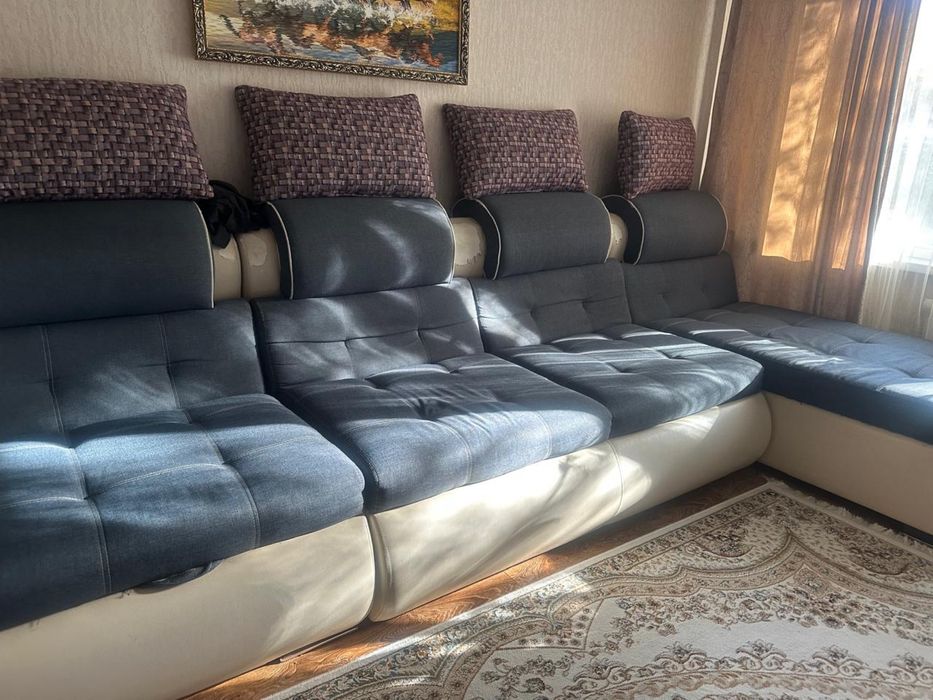 Продам б/у диван