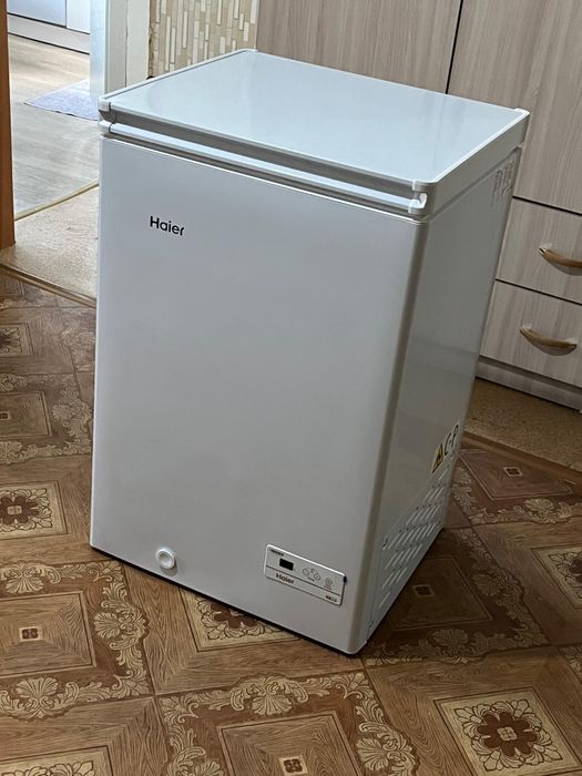 Продам морозильник ларь Haier HCE100R 100 л белый