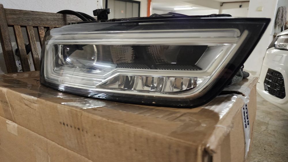 Десен фар за 2017 facelift Audi Q3