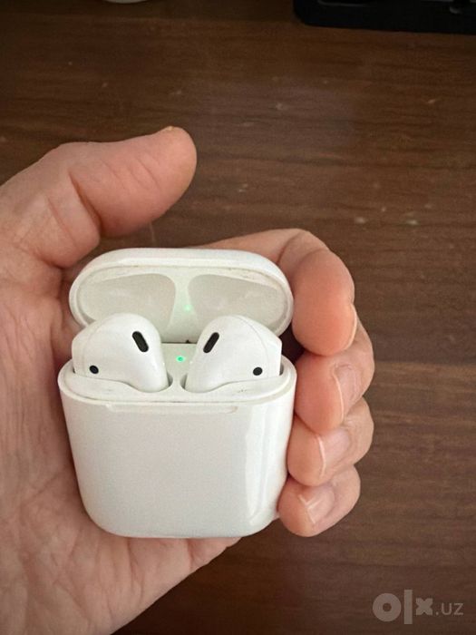 Продам air pods 2,3 поколения