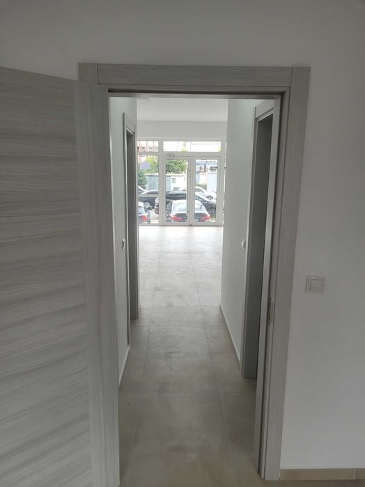 Inchiriez spatiu comercial