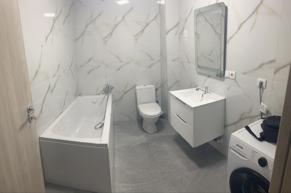 Inchiriez aparatament