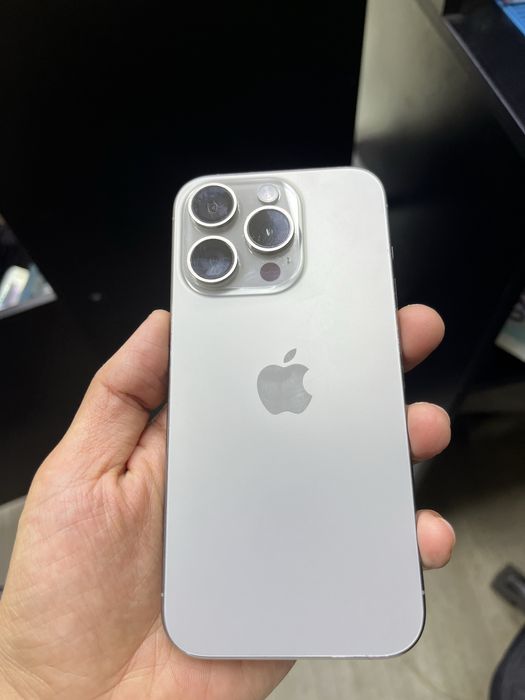 Iphone 15 pro продам
