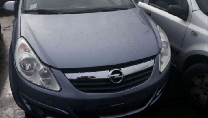 Dezmembrez corsa d in 3 si 5 usi