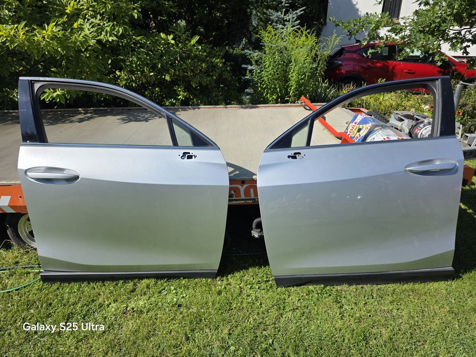 Usa stinga dreapta lexus ux completa impecabila