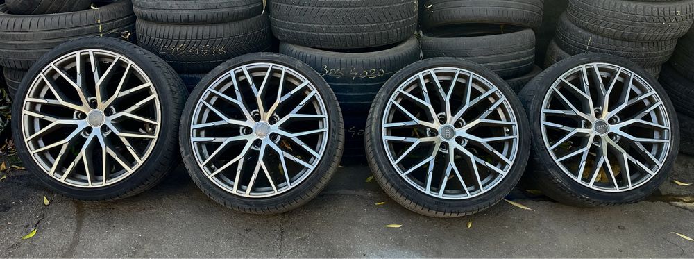 Jante + anvelope Audi R8 design 275/30/21 in stare buna