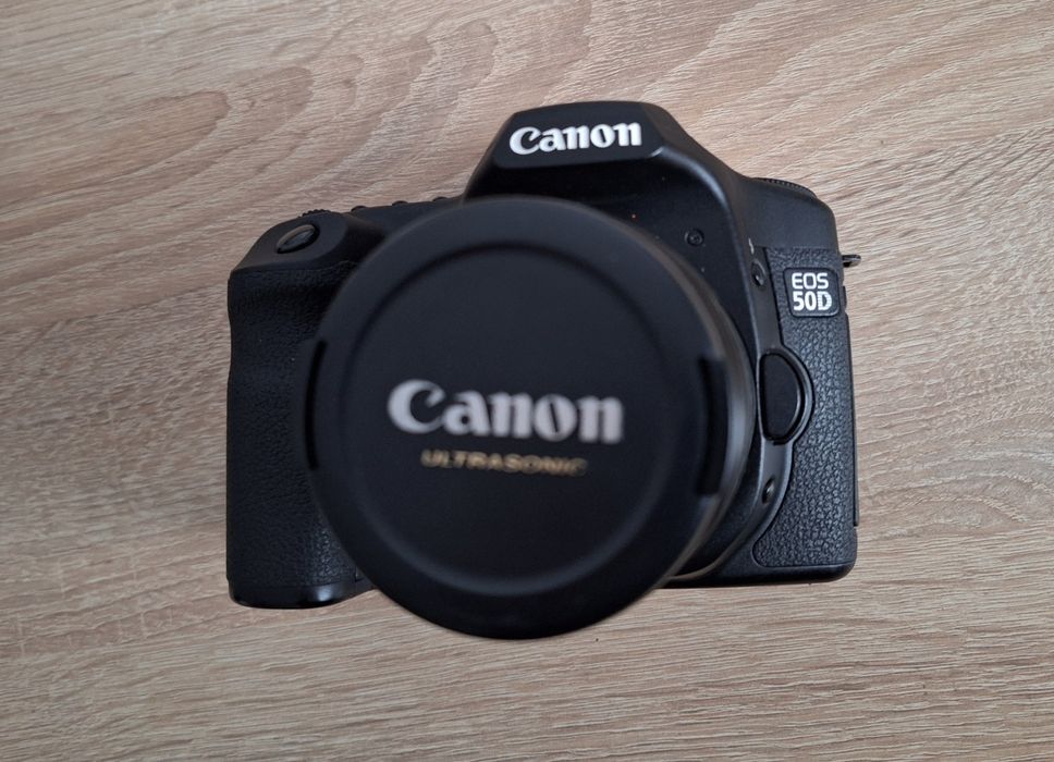 Canon 50D + obiectiv Canon  28-80mm