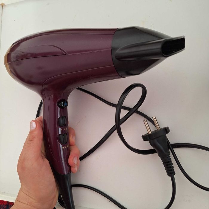 Сешоар Remington, Йонизираща функция, 3 аксесоара, Лилав/Черен