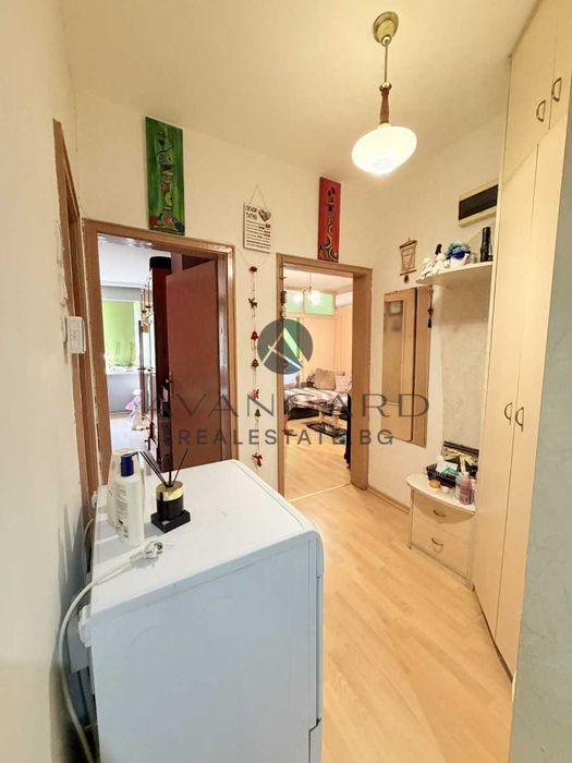 Продава се Тристаен апартамент в Пловдив, Кючук Париж - 60 кв.м за 1950 €/кв.м - Снимка #12