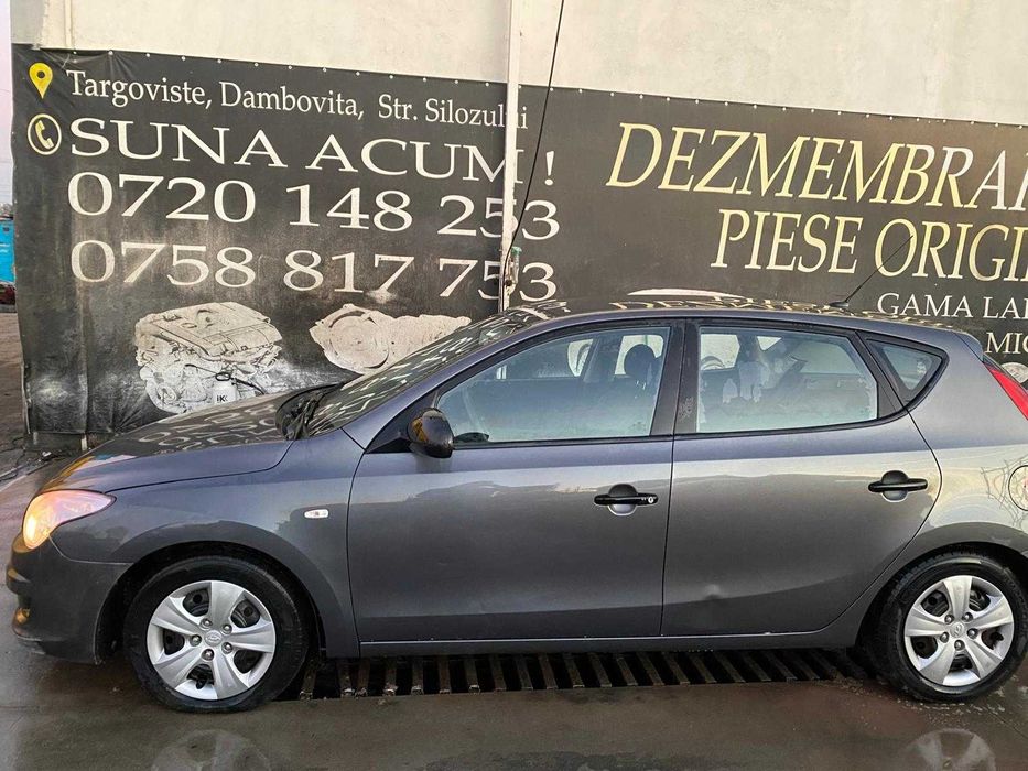 Dezmebrez Hyundai i30 1.6 crdi/bara/capota/trager/far/oglinda/aripa