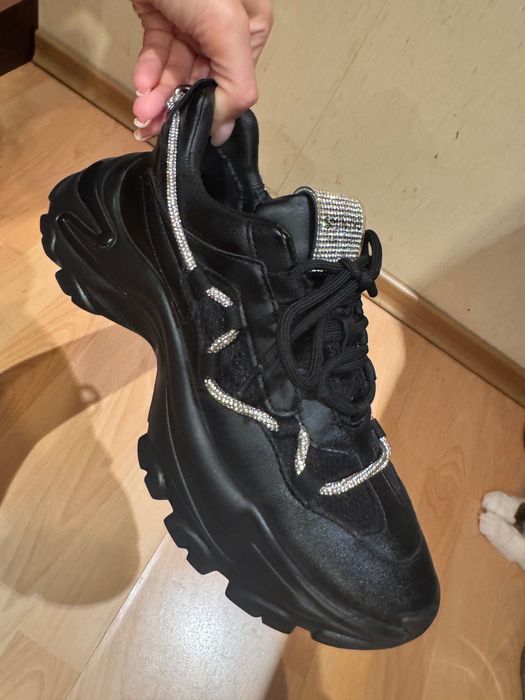 SM NY90 Steve Madden Sneakers