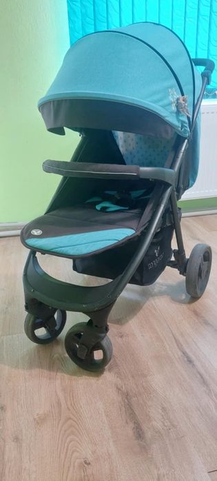 Продавам количка 3в1 Cangaro