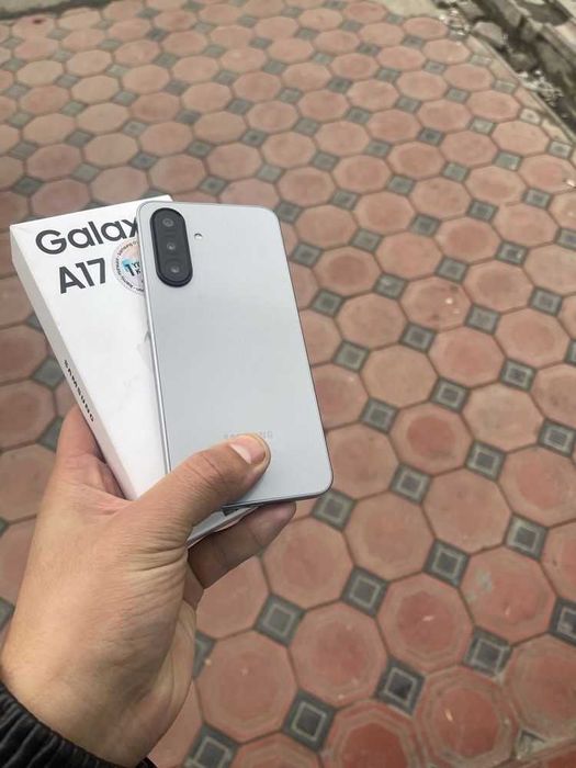 Samsung Galaxy A17