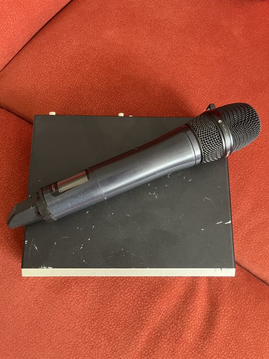 Microfon wireless Sennheiser ew 100 G4 cu capsulă e935 (Banda A) - Tehnic Impecabil