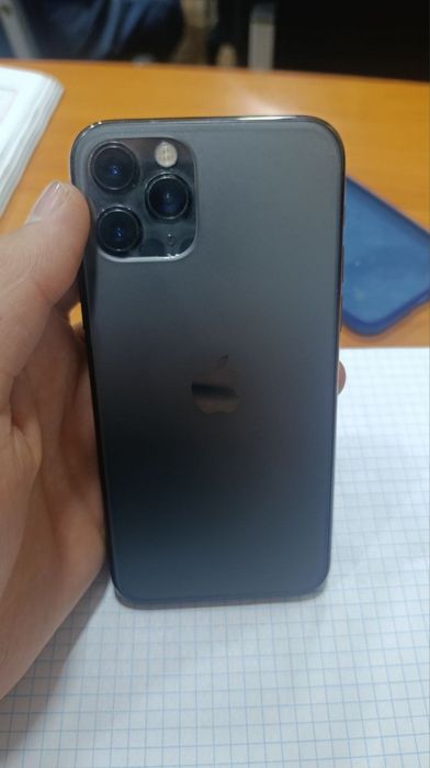 iphone 11 oro sotiladi