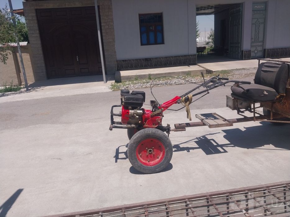 Motoblok sotiladi